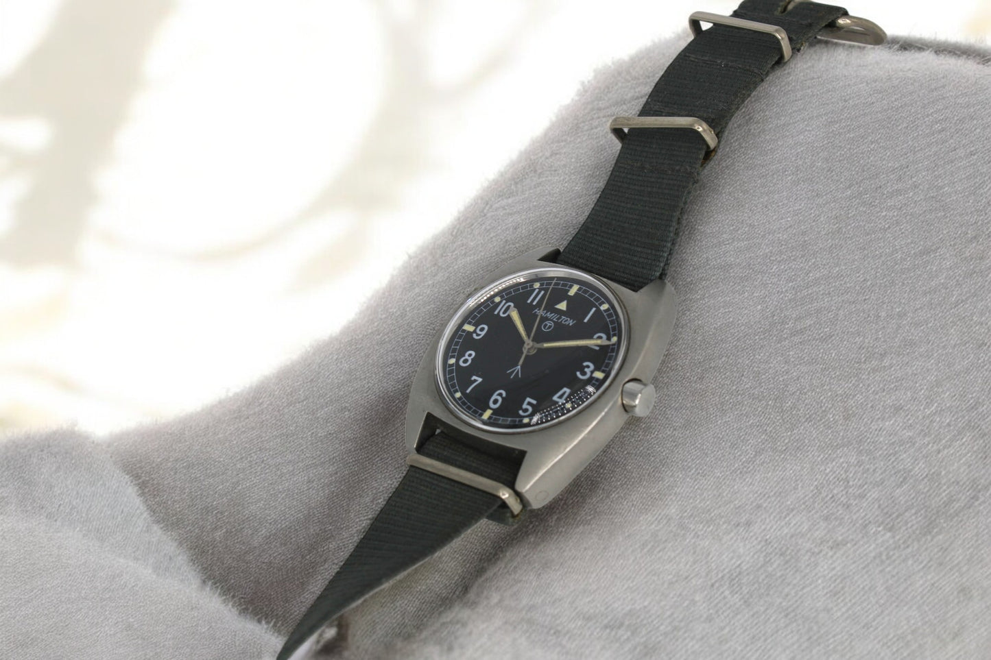 Reloj de acero militar con pulsera de tela, Marca: HAMILTON