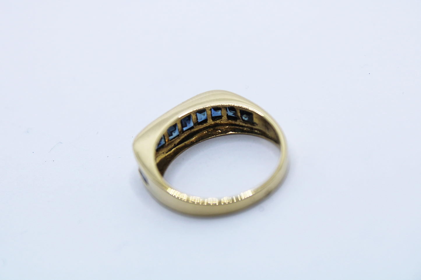 Ring Gold 18ct Saphire