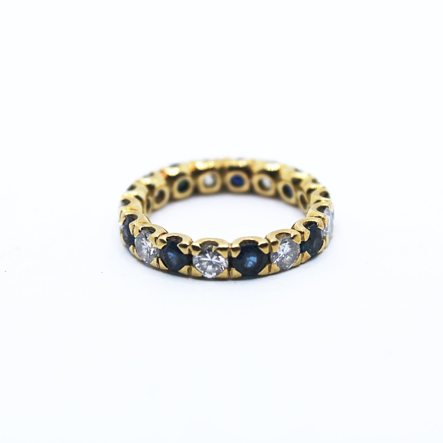 Ring Gold 18ct Saphire Diamonds