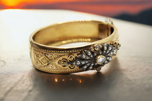 Goldbracelet with diamonds