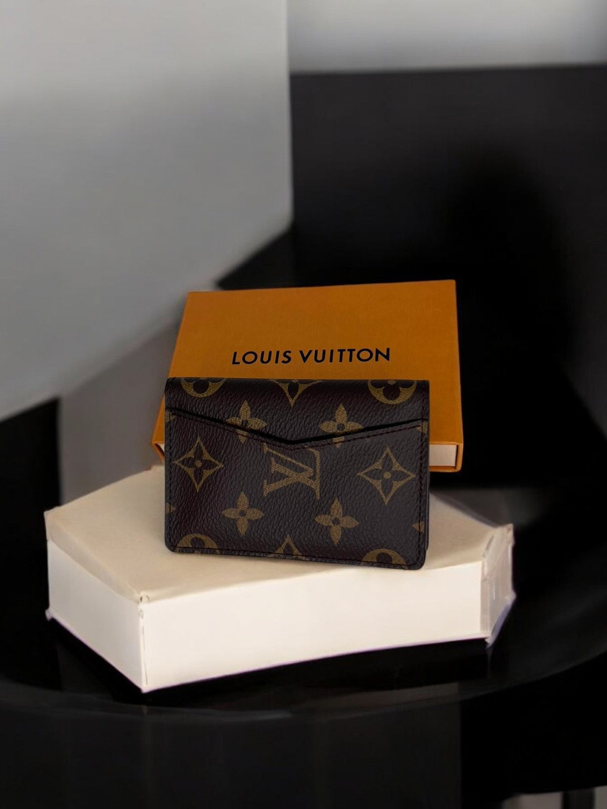 Cartera LOUIS VUITTON modelo: Monograma con su caja