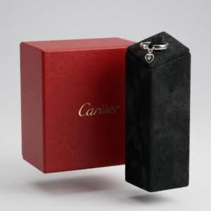 Añillo de oro blanco de 18k, Marca:CARTIER, Modelo: HEART RING con 1 Diamante, Talla: 52, Peso: 3,88Gr.