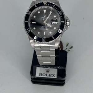 Reloj Rolex Submariner 16610 acero con papeles originales noviembre 1990