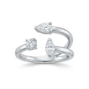 Anillo de oro blanco 18 k con tres diamantes