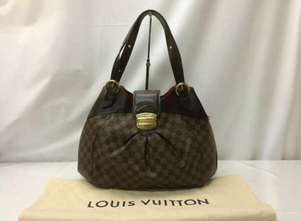 Bolso Louis Vuitton modelo Sistina con guardapolvo original