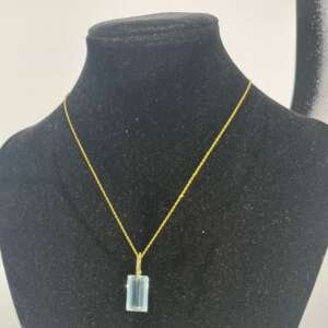 Collar oro 18 k con colgante oro 14 k y piedra aguamarina de 25 cts