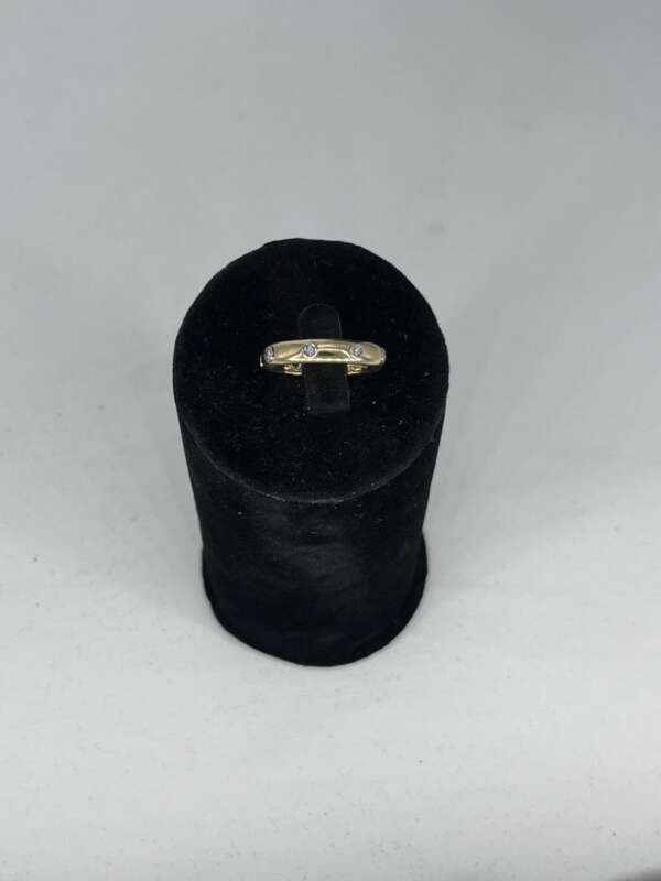 Alianza oro 18k con 8 diamantes talla 57