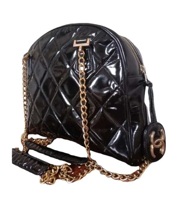 Bolso Chanel charol negro fabricado en Italia 2002-2003