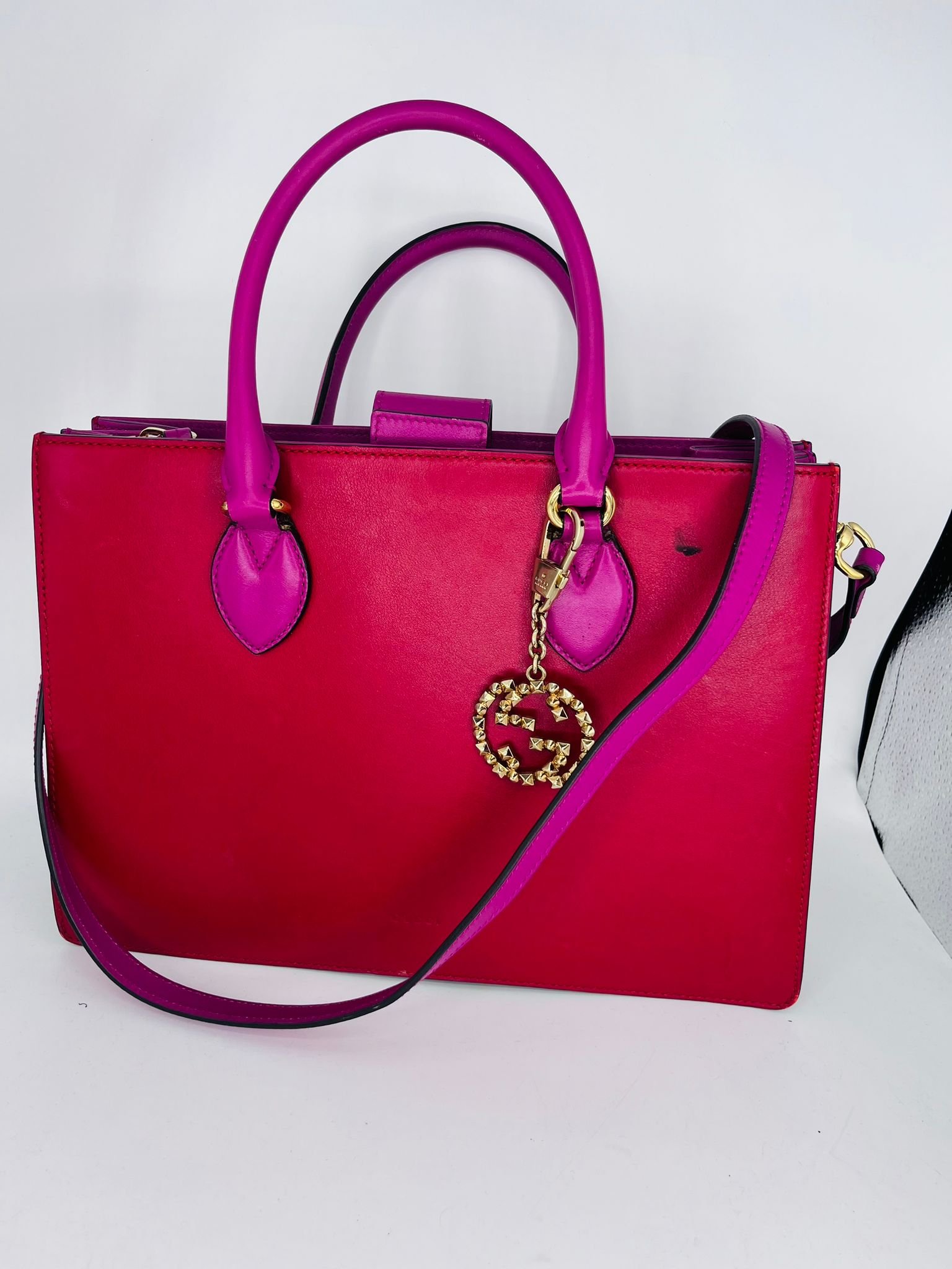 Bolso GUCCI de cuero liso rojo y rosa modelo Bandolera Eclipse
