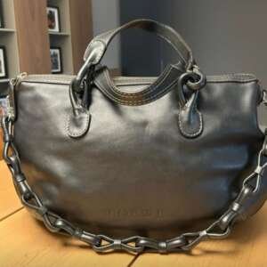 Bolso Loewe Fiesta de cuero gris metálico