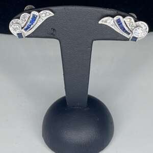 Pendientes de platino antiguos con diamantes y zafiros