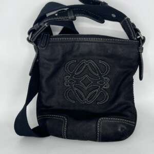 Bolso Loewe Tote Senda de cuero negro