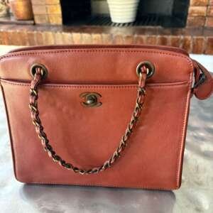 Bolso Chanel Business Affinity Tote Bag vintage en cuero terracota/salmón