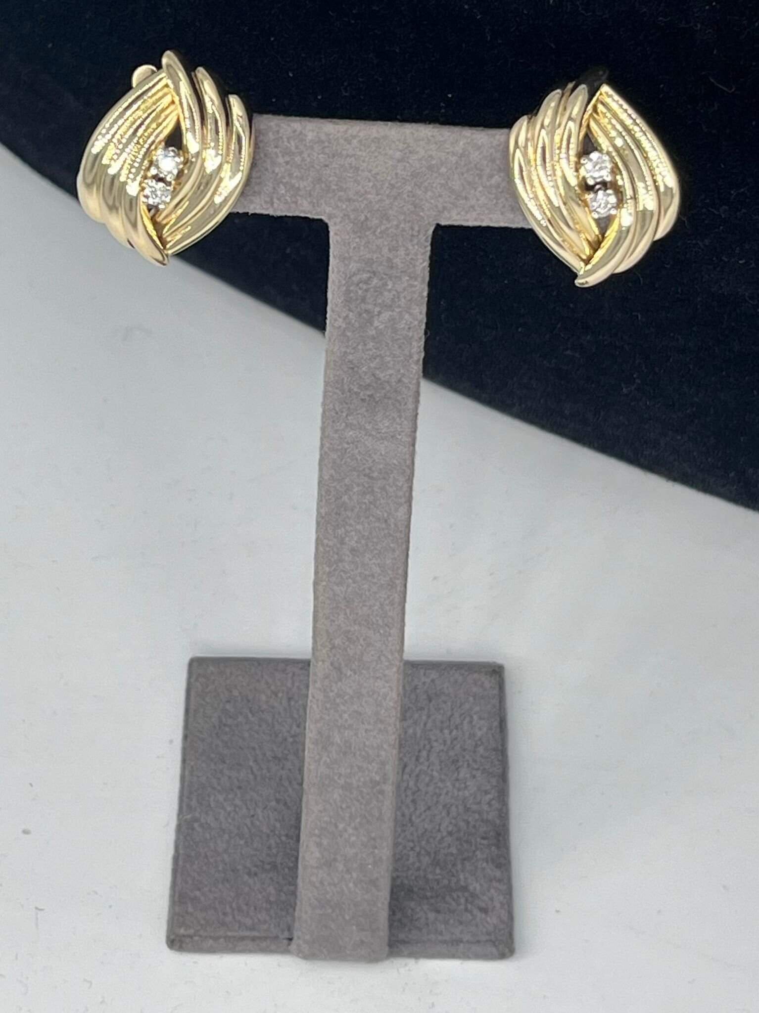 Pendientes de oro 18k con diamantes