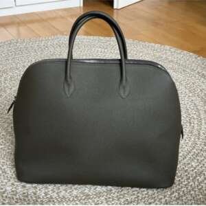 Bolso de viaje Hermès Bolide 48H en cuero Togo gris con candado plateado