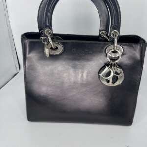 Bolso Dior Lady Dior Vintage en cuero negro liso