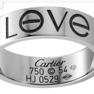 Anillo Cartier Love en oro blanco de 18k talla 52