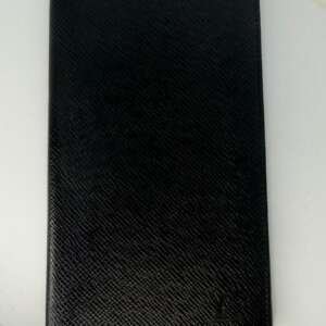 Billetera Louis Vuitton Taiga cuero negro