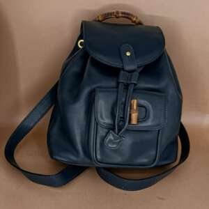 Mochila de cuero azul GUCCI modelo BAMBÚ