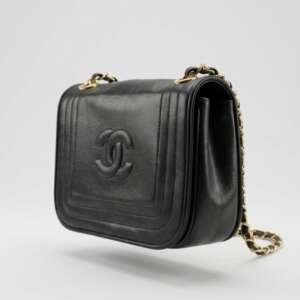 Chanel coco negro acolchado cadena dorada