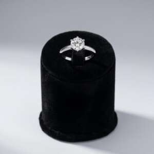 Anillo Tiffany platino diamante 1.28cts