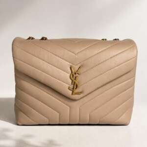 Bolso Yves Saint Laurent Loulou MM cuero beige