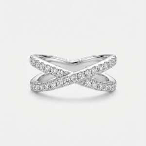 Anillo Su&aacute;rez de oro blanco 18k con diamantes